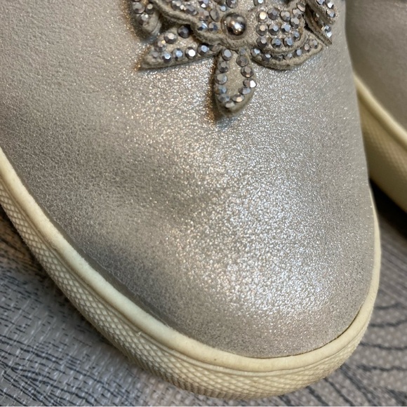 Antonio Melani Lorra Rhinestone Metallic Leather Sneaker Mule - Picture 14 of 15